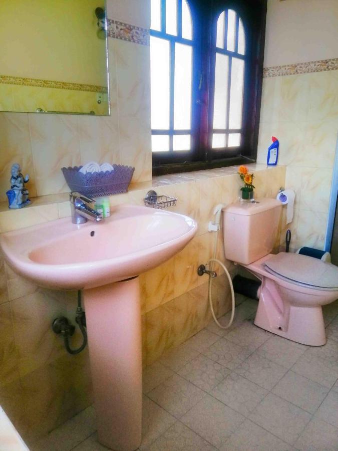 Sky Valley Hotel Канди Екстериор снимка