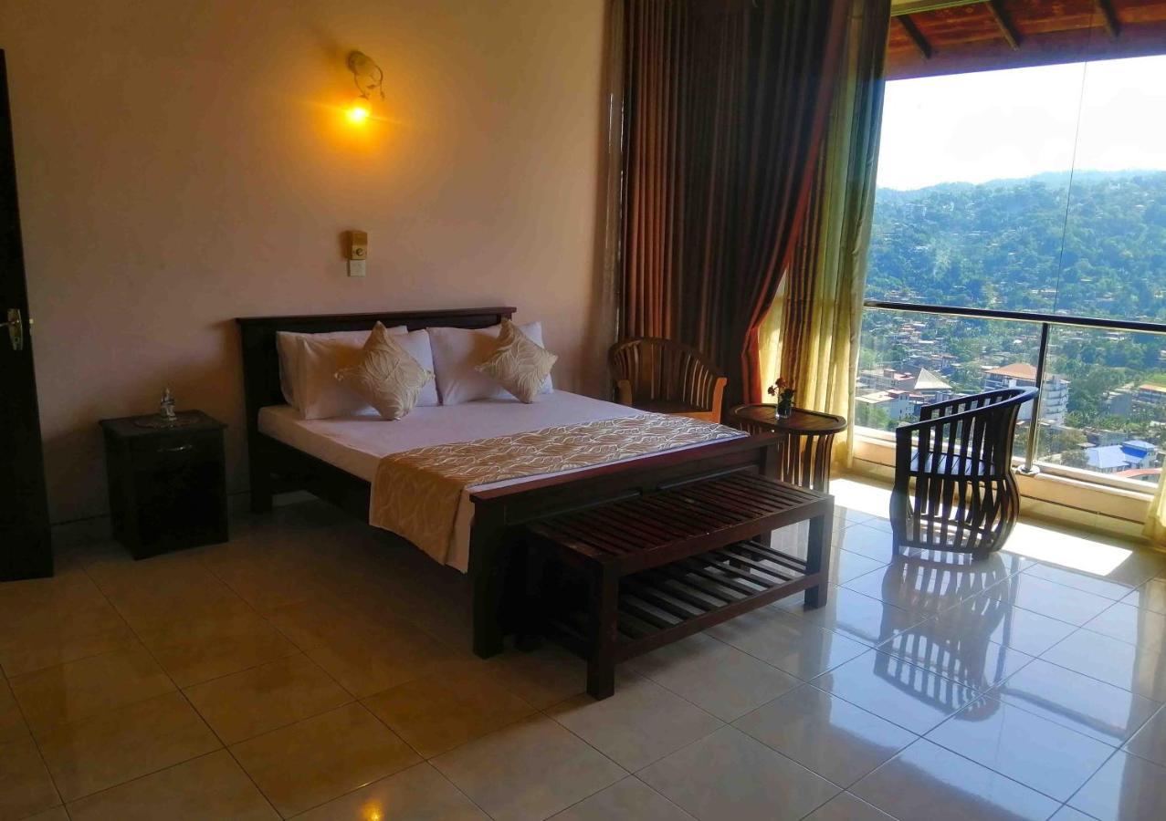 Sky Valley Hotel Канди Екстериор снимка