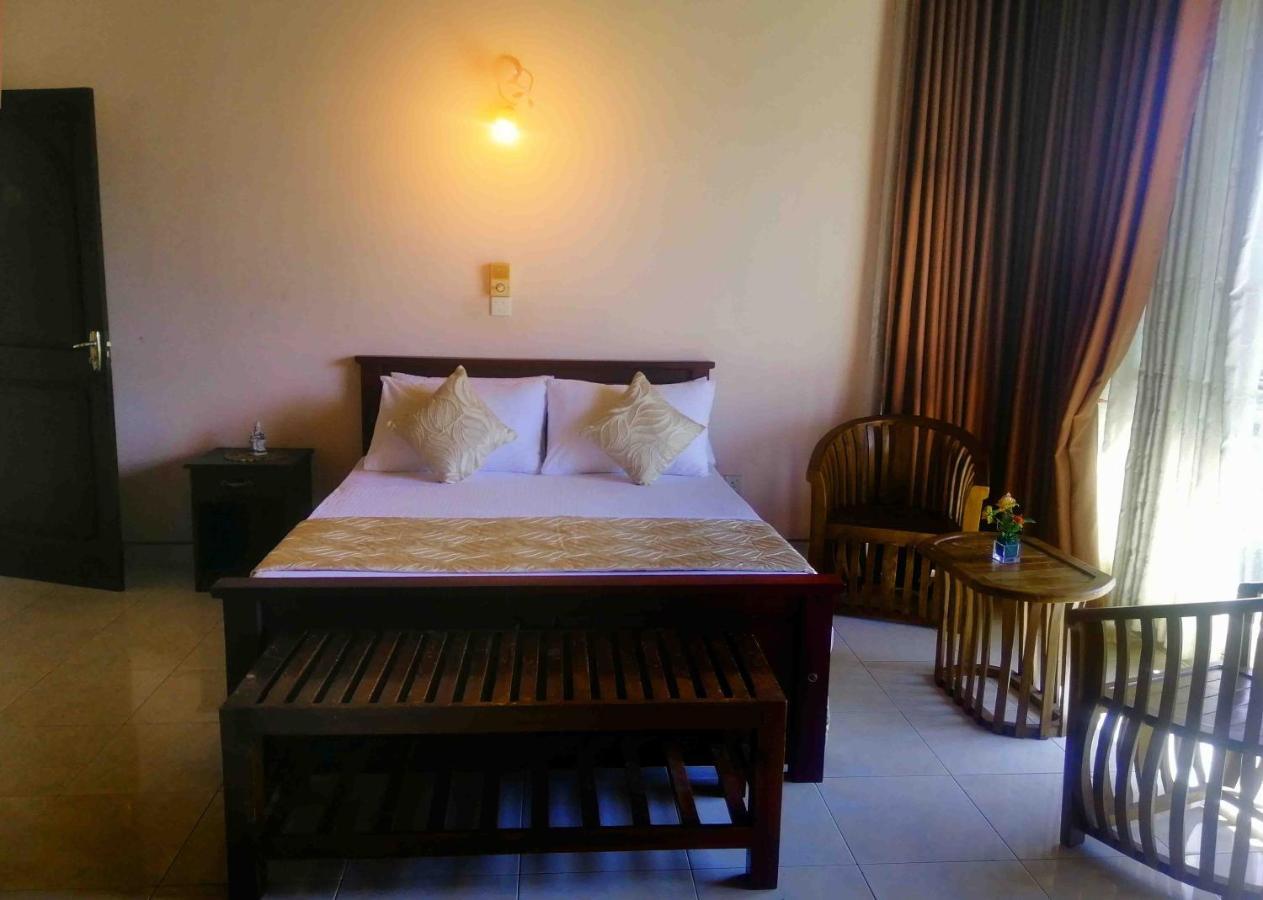 Sky Valley Hotel Канди Екстериор снимка