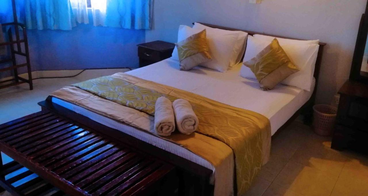 Sky Valley Hotel Канди Екстериор снимка