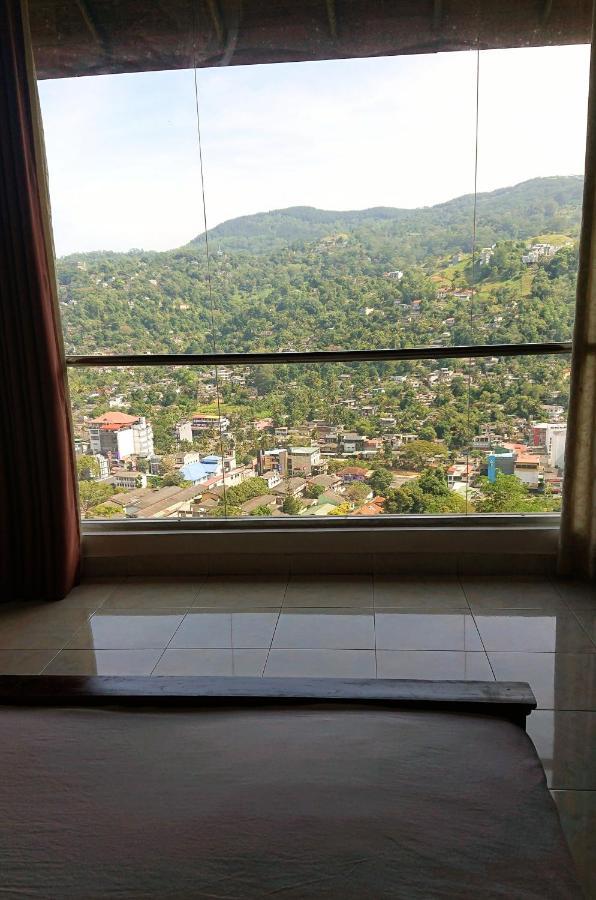 Sky Valley Hotel Канди Екстериор снимка